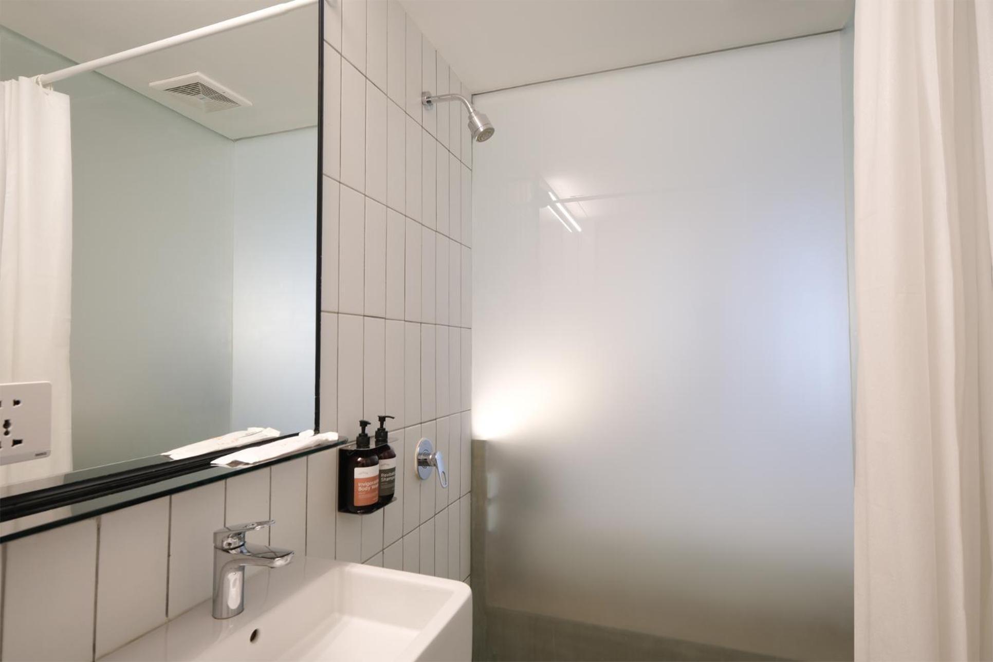 Teduh Simatupang Hotel Jakarta Room photo